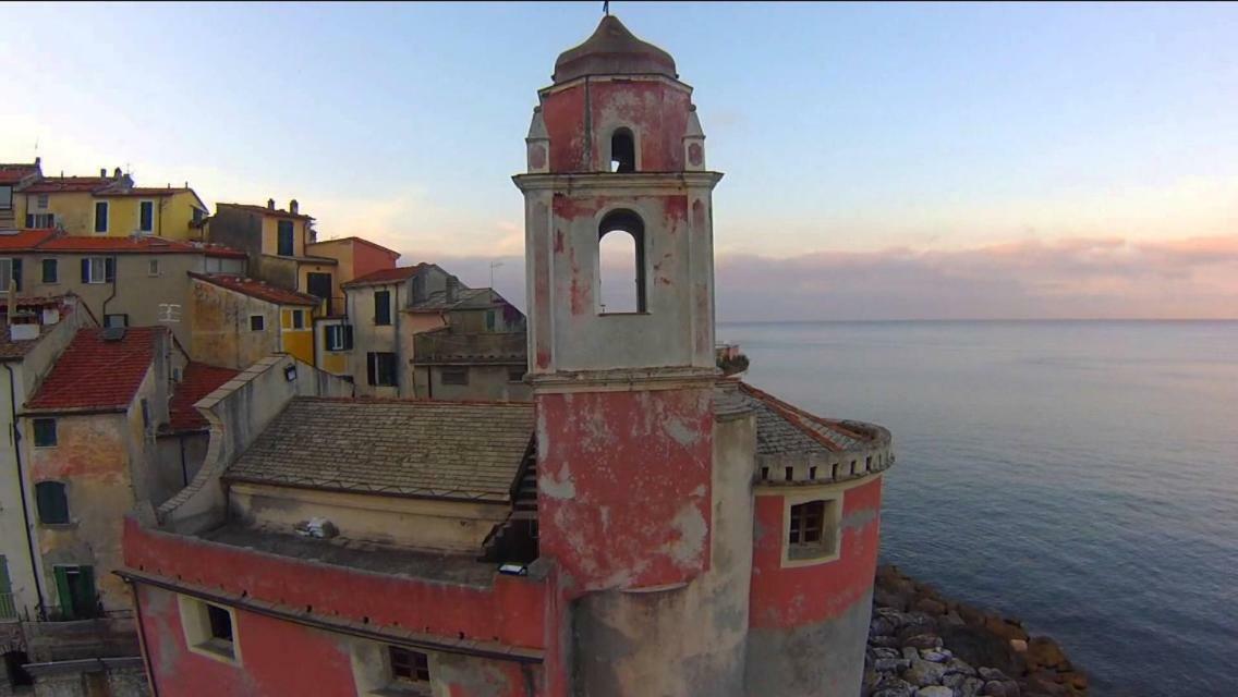 Apartamento Cocoon, Atypical Flat In Historic Center & Breakfast Sarzana Exterior foto